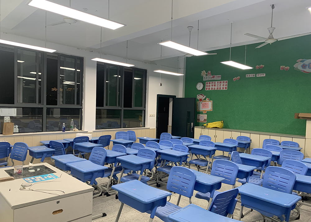 日晖新村小学