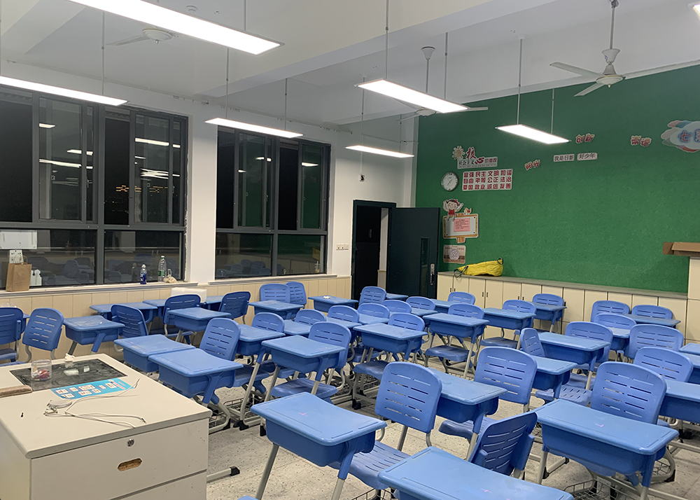 日晖新村小学